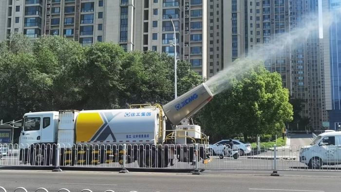 徐工多功能抑塵車(chē)，助力家鄉(xiāng)徐州環(huán)境，更“凈”一步！