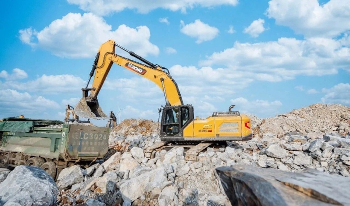 徐工XE380G PRO：掘金王者，超能裝！