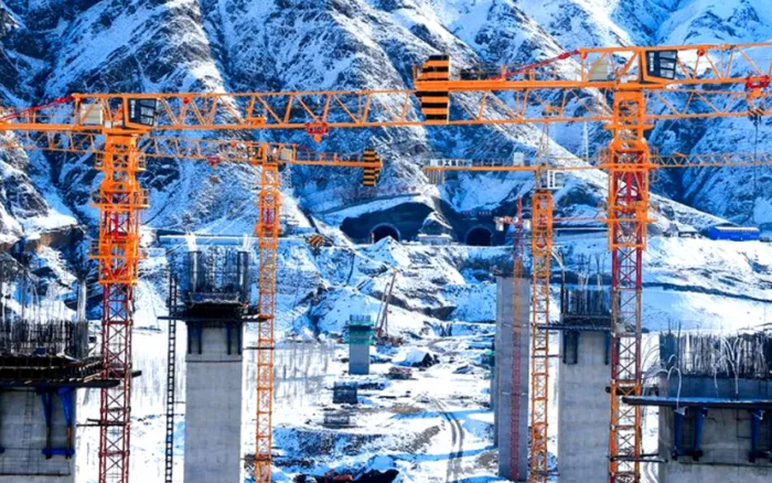 飛躍山河！徐工金再造詩(shī)意“天路”