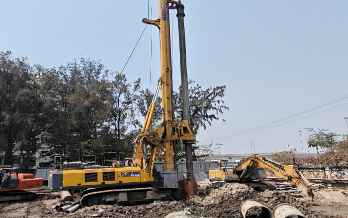 以“穩(wěn)”護(hù)航！徐工XR240I旋挖鉆機(jī)助力南亞基建項目