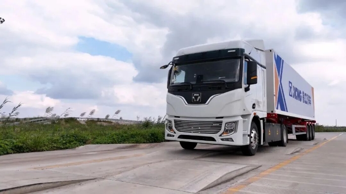 “雙11”呼喚“當(dāng)日達(dá)”！徐工4&times;2底充牽引車助力物流運(yùn)輸！